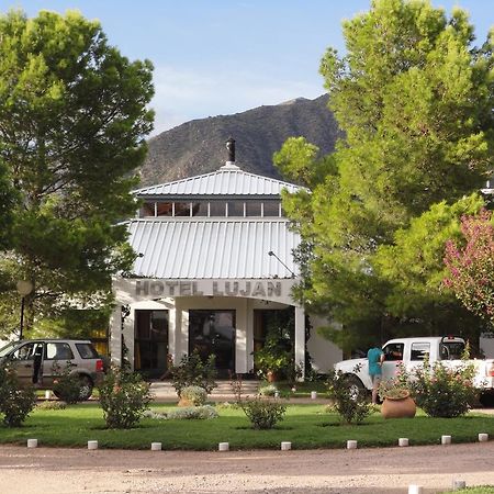 卢汉酒店 Lujan  外观 照片